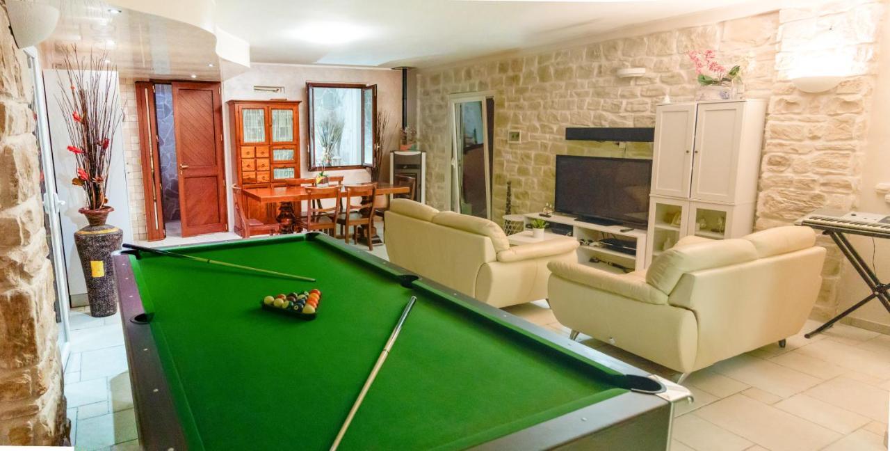 Villa Chanel Bellissima Villa Con Piscina Immersa Nella Valle D'Itria オストゥーニ エクステリア 写真