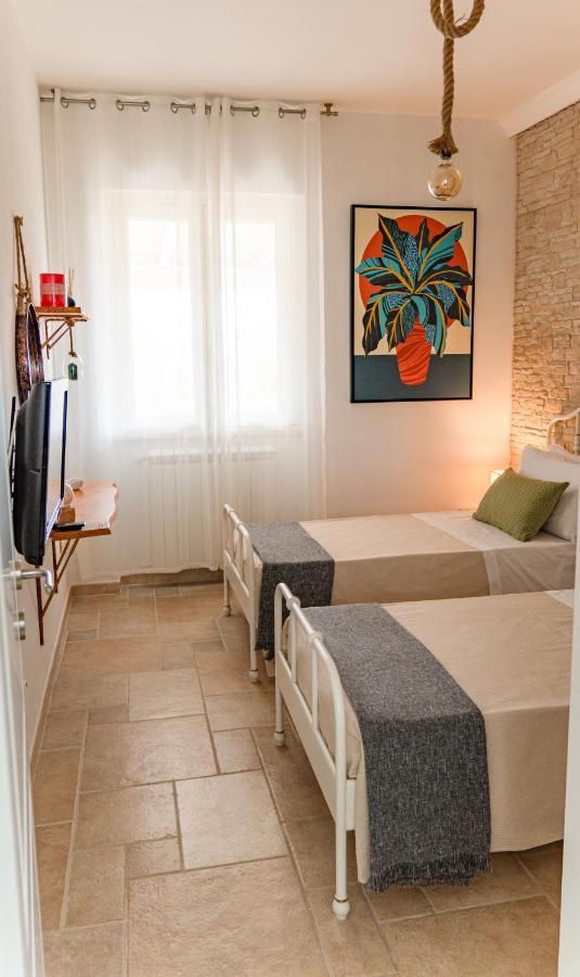 Villa Chanel Bellissima Villa Con Piscina Immersa Nella Valle D'Itria オストゥーニ エクステリア 写真