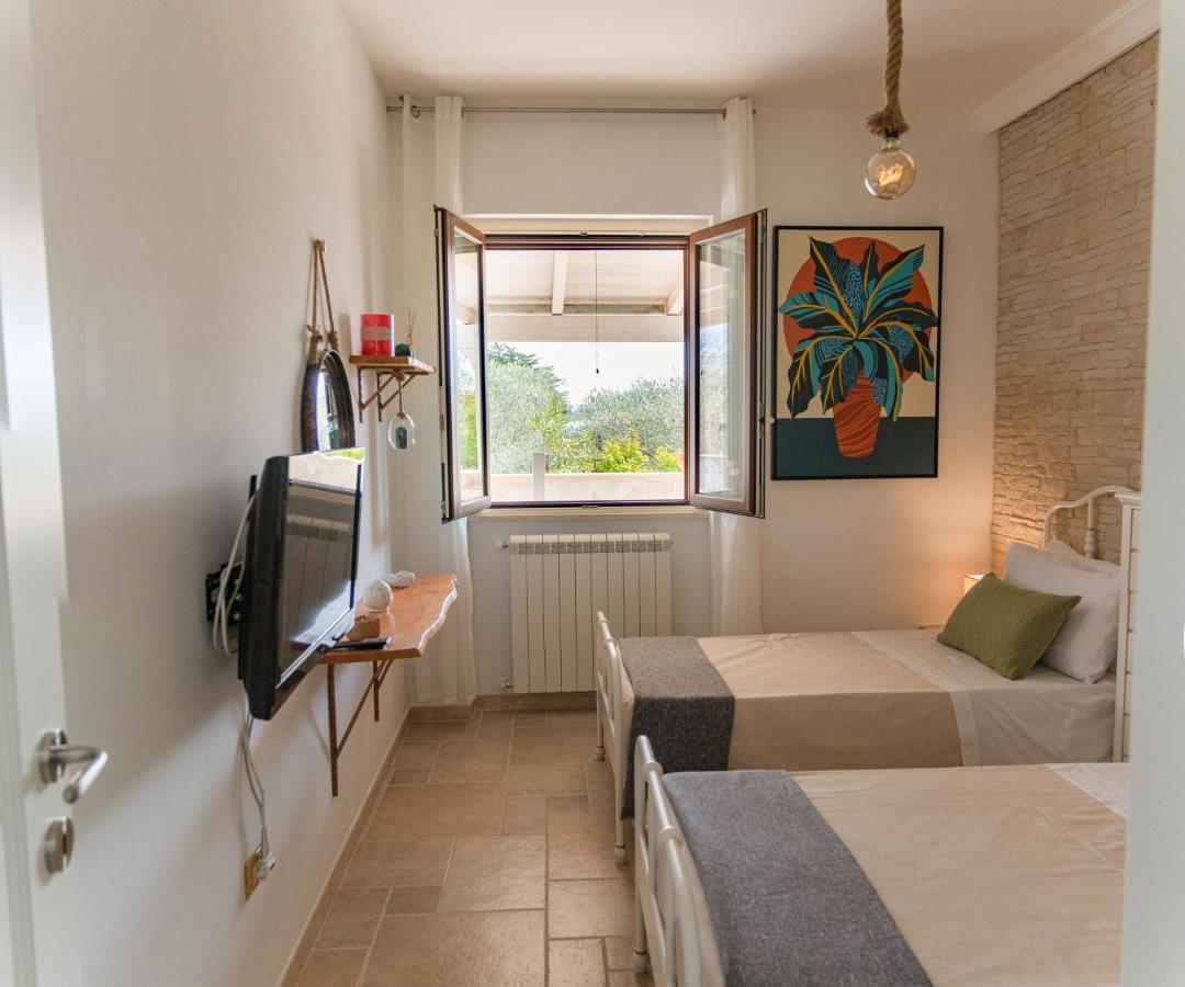 Villa Chanel Bellissima Villa Con Piscina Immersa Nella Valle D'Itria オストゥーニ エクステリア 写真