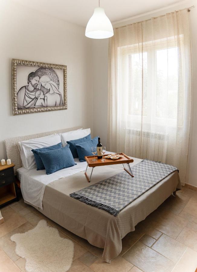 Villa Chanel Bellissima Villa Con Piscina Immersa Nella Valle D'Itria オストゥーニ エクステリア 写真