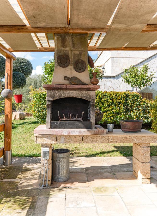 Villa Chanel Bellissima Villa Con Piscina Immersa Nella Valle D'Itria オストゥーニ エクステリア 写真