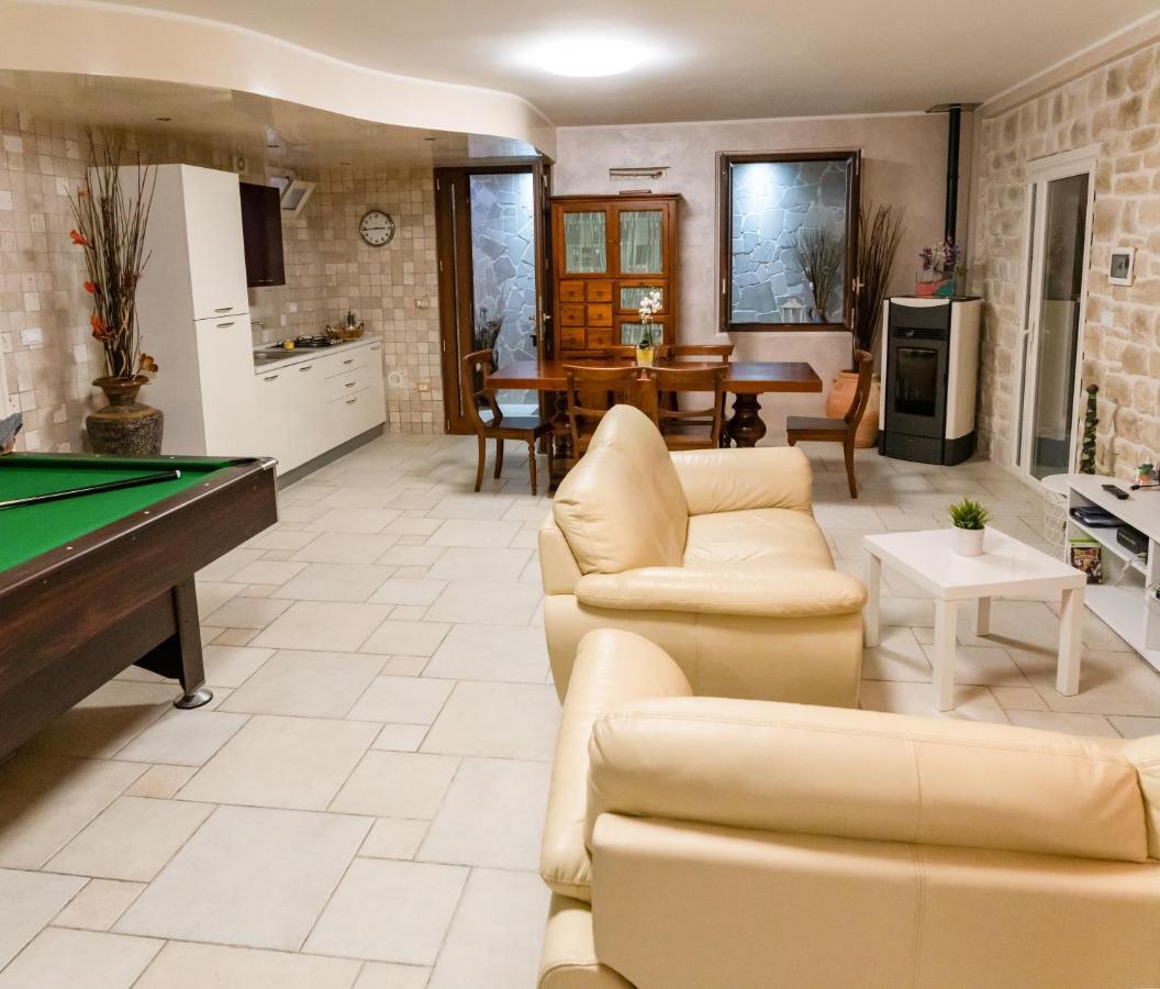 Villa Chanel Bellissima Villa Con Piscina Immersa Nella Valle D'Itria オストゥーニ エクステリア 写真