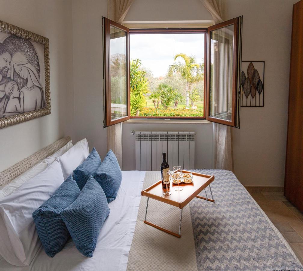 Villa Chanel Bellissima Villa Con Piscina Immersa Nella Valle D'Itria オストゥーニ エクステリア 写真
