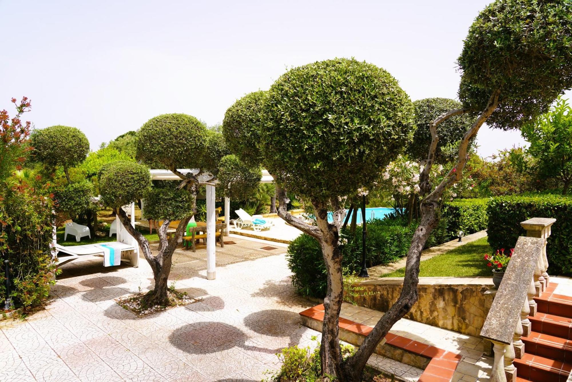 Villa Chanel Bellissima Villa Con Piscina Immersa Nella Valle D'Itria オストゥーニ エクステリア 写真