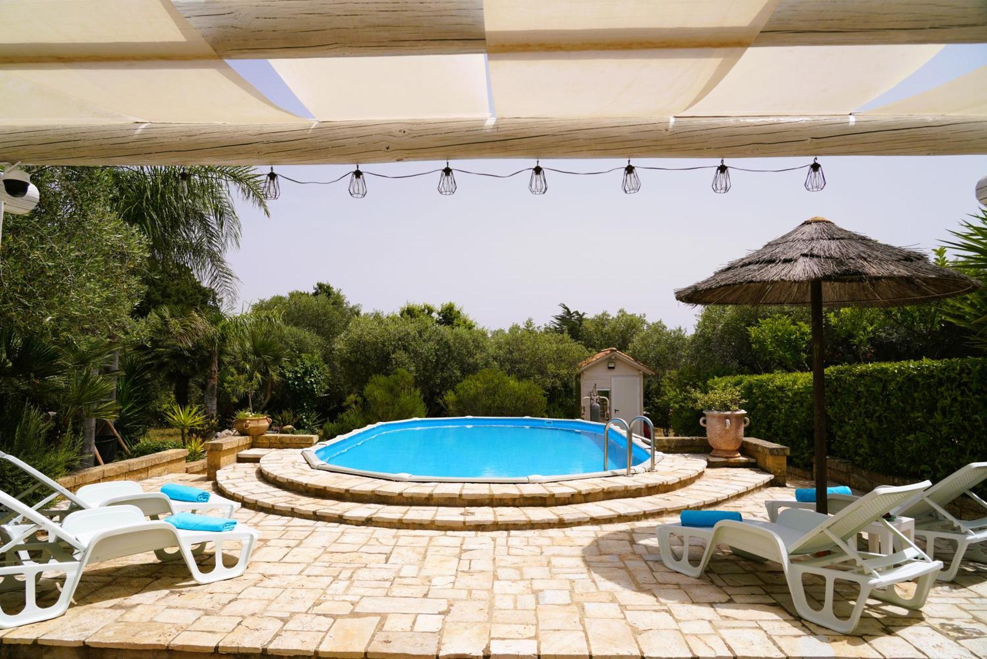 Villa Chanel Bellissima Villa Con Piscina Immersa Nella Valle D'Itria オストゥーニ エクステリア 写真