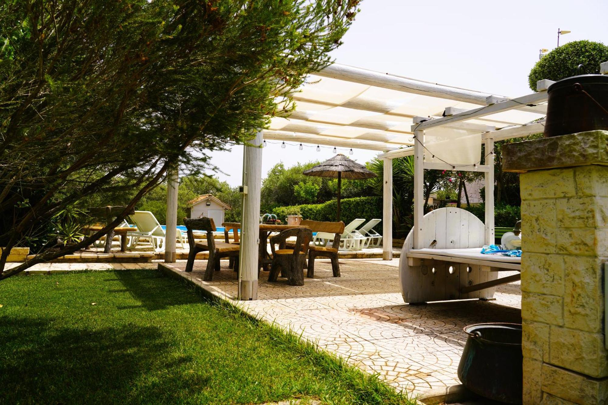 Villa Chanel Bellissima Villa Con Piscina Immersa Nella Valle D'Itria オストゥーニ エクステリア 写真